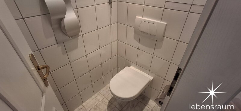 Gäste WC UG.