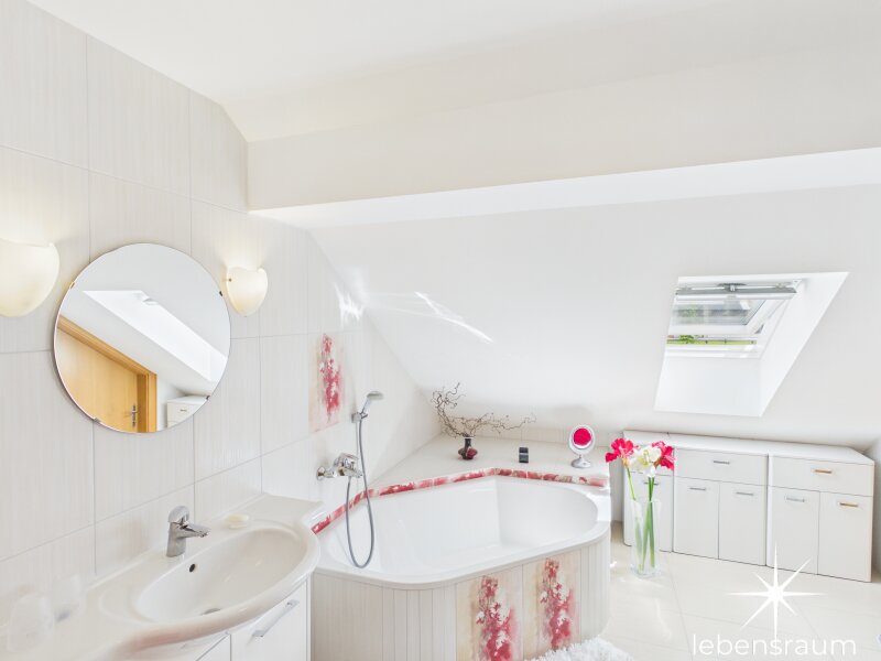 Badezimmer OG.