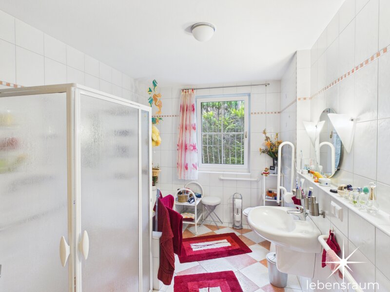 Badezimmer EG.